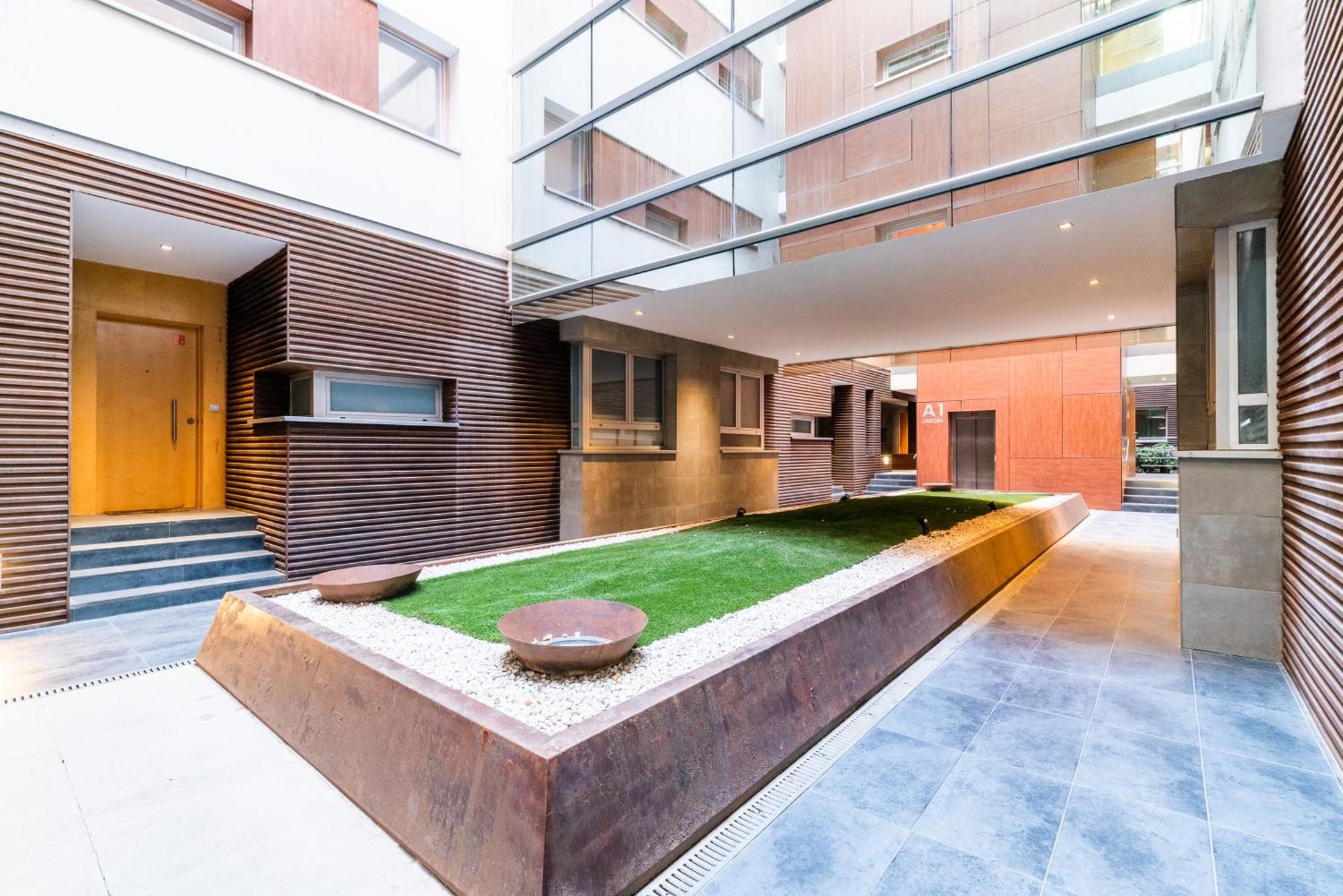 Appartement Tuguest Avenida De La Investigacion - Free Parking à Grenade Extérieur photo